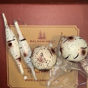 Balsam Hill NEW Cream & Brown Holiday Ornaments Balls 4 New Holiday Decor